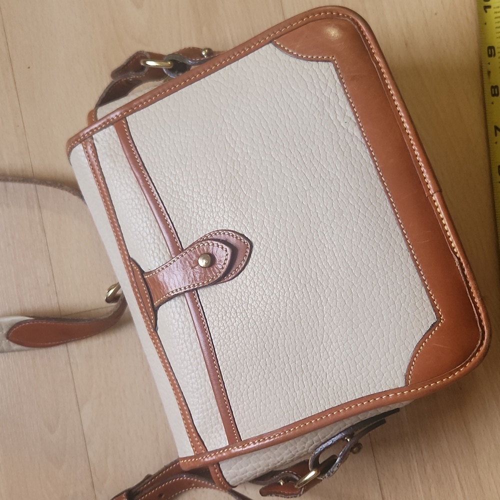 Dooney & Bourke Crossbody Bag 🎒 - Picture 6 of 11